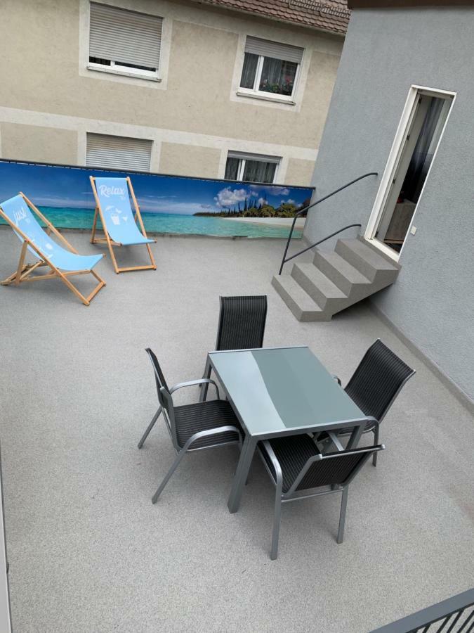 Schoenes Apartment Terrasse 2P. Stadtnah Wuerzburg Wlan Eksteriør billede